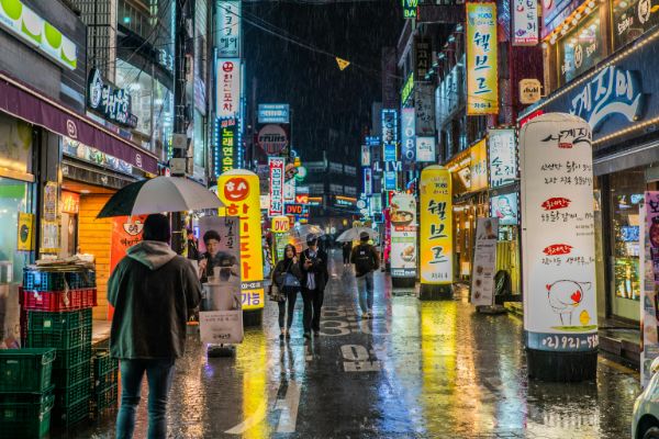 What to Pack for an Internship Abroad 7