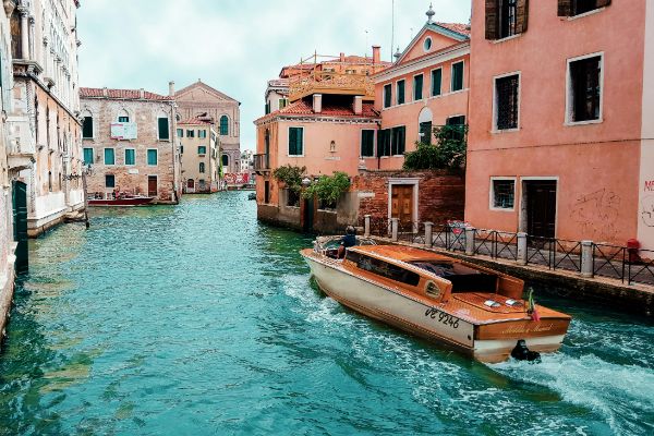 What to Pack for an Internship Abroad 8